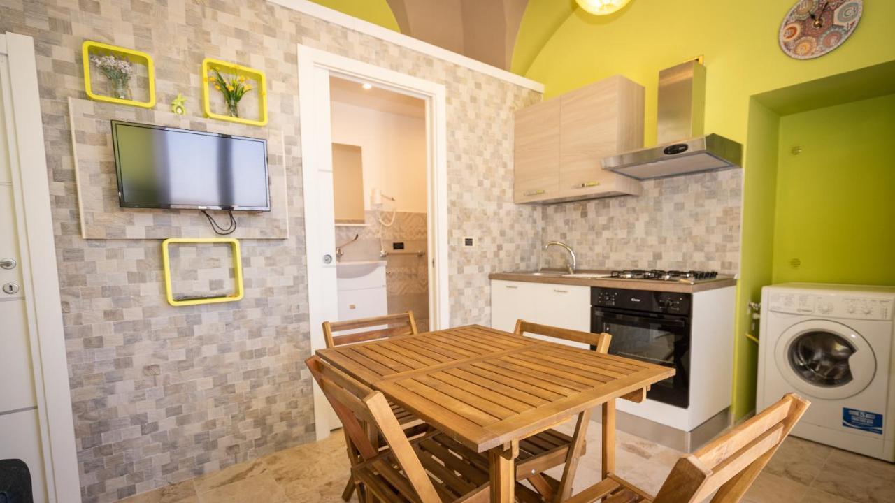 Green House Bed & Breakfast Monopoli Luaran gambar